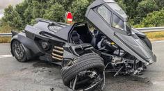 YouTuber si vyrazil v Batmobilu. Unikát za miliony skončil v troskách