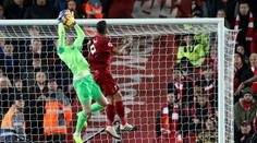 Pickford potopil v derby Everton, obrovská minela přišla v nastavení
