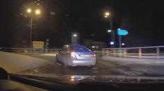 Řidič policistům ujížděl rychlostí 30 km/h. Po zastavení přiznal, že je opilý