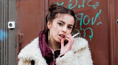 ANKETA: Varovný nápis bude na každé cigaretě. Opatření zpřísňuje první země