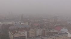 Česko dál halí smog! ČHMÚ: Auta nechte doma, nebuďte déle venku