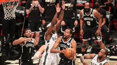 Favorizovaní Nets končí! Durantových 48 bodů na Milwaukee nestačilo
