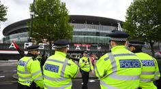Policie při utkání zatkla fanouška, který rasisticky urážel hráče Arsenalu