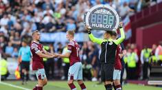 Ostudná statistika Premier League: Ve většině zápasů se půl hodiny nehraje