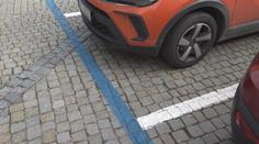 Jihlava rozšiřuje modré zóny. Kdo chce parkovat levněji, musí změnit adresu