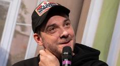 Skandál v divadle. Známý herec hrál opilý, představení museli zrušit