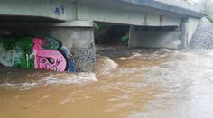 Prudké tání sněhu a déšť. Na jihu Čech hrozí povodně. MAPY