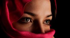 Šabatová pustila muslimské šátky do škol a teď k problému mlčí