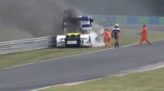 Drama na Hungaroringu! Lacko prchal z hořícího tahače