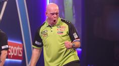 Boj gigantů při prvním galavečeru! Van Gerwen pokořil Wrighta