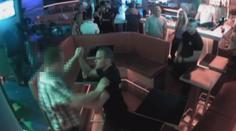 Opilý policista napadl hosta v klubu, hrozí mu vyhazov