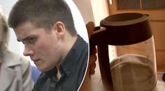Opařil spícího spoluvězně horkou vodou. Pobyt v cele si prodlouží