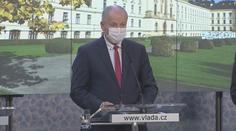 Prymula hájí "salámovou metodu": Lidi nedodržovali opatření, proto selhala