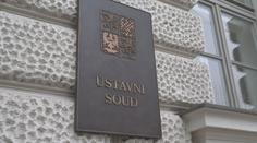 Stát vrátí soudcům přes 800 milionů korun i s úroky, rozhodl Ústavní soud