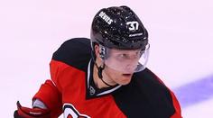 Palec dolů! Zachův sen se hroutí, NHL si zahraje nejdřív za rok