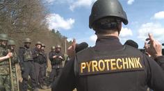 Lidé v okolí Vrbětic se necítí v bezpečí. Čekají na pyrotechnický průzkum