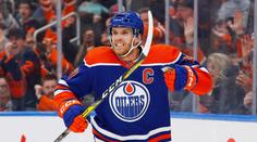 Hokejisté Edmontonu závodili se svými psy. Nejrychlejší byl McDavidův Lenny