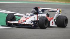 Padok Formule 1 smutní. Zemřel první boss Ayrtona Senny