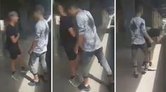 Brutální bitka školáků. Menšího kluka agresor na nádraží skolil hlavičkou