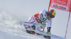 Hirscher a spol. jeli obří slalom pro mrtvého kamaráda