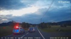 Zamilovaný hazardér v BMW ujížděl hlídce 230 km/h! Bez boje se nevzdal