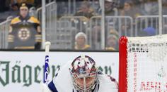 Svatá krádež! Brankář Islanders se v NHL blýskl skvělým zákrokem