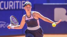 Fruhvirtová si zahraje French Open. V bouřlivé atmosféře smetla Francouzku
