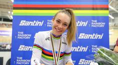 Děsivá nehoda krásné cyklistky. Mistryně světa si z pádu nic nepamatuje