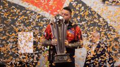 Michael Smith sklízí další ocenění. Stal se nejlepším šipkařem roku