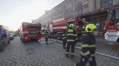 Hasiči zasahovali u požáru na pražském Žižkově