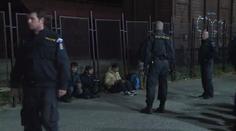 Migranti chycení na Moravě tvrdili, že jim je 16. Byli to dospělí muži