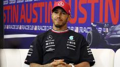 Hamilton před podpisem s Mercedesem jednal s Red Bullem, prozradil Horner
