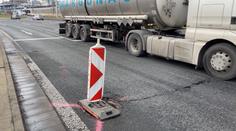 Nebezpečí v Ústí nad Labem: Řidiče ohrožuje chybějící víko od kanalizace