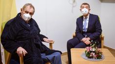 Hrad ukázal první foto Zemana. Už je na tom jako dřív, řekl Babiš po setkání