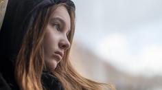 Dívka za pololetí zameškala ve škole 559 hodin. Její matce hrozí pět let vězení