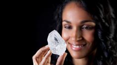 Obří diamant jde do aukce. Jeho cena vám vyrazí dech!