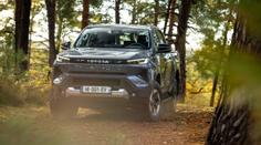Nezničitelný pick-up od Toyoty přechází na elektriku. S dieselem se u nás už nepočítá