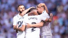 Real porazil i druhý Betis a upevnil si vedení. Za Barcu opět pálil Lewandowski