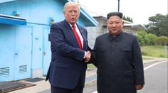 Trump se chce do konce roku setkat s Kim Čong-unem. Těším se, vzkázal