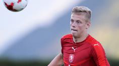 Obránce Panák přestupuje do Sparty. Zatím ale nemůže trénovat