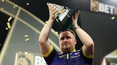 Premier League potřebuje změnu. Hráči dostávají moc peněz, říká vlivný muž PDC