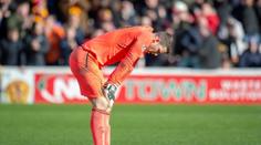 Šílená hrubka! Náhradník za Zlámala potopil Hearts