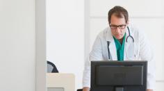 Stovky lékařů ze zahraničí u nás mají pracovat bez nutných dokladů