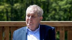 Prezident Zeman je stále na oddělení KARIM. Souhlasil, že se sejde s Fialou