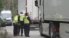 Kvůli slintavce vyrazila na hranice armádní specialistka, brzy se k ní přidají další