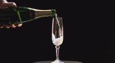 VÍKEND: Český sekt