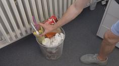 Některé plastové výrobky poletí do koše. Poslanci schválili jejich zákaz
