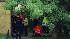 Tragédie v Praze: Žena vyskočila z okna, nikdo jí nedokázal pomoct