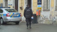 Přepadená pošta ve Varech: Náš trapas to není, tvrdí policie!