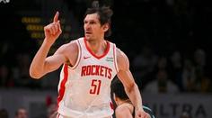 Hráč v NBA schválně minul trestný hod. Chtěl tím potěšit fanoušky soupeře